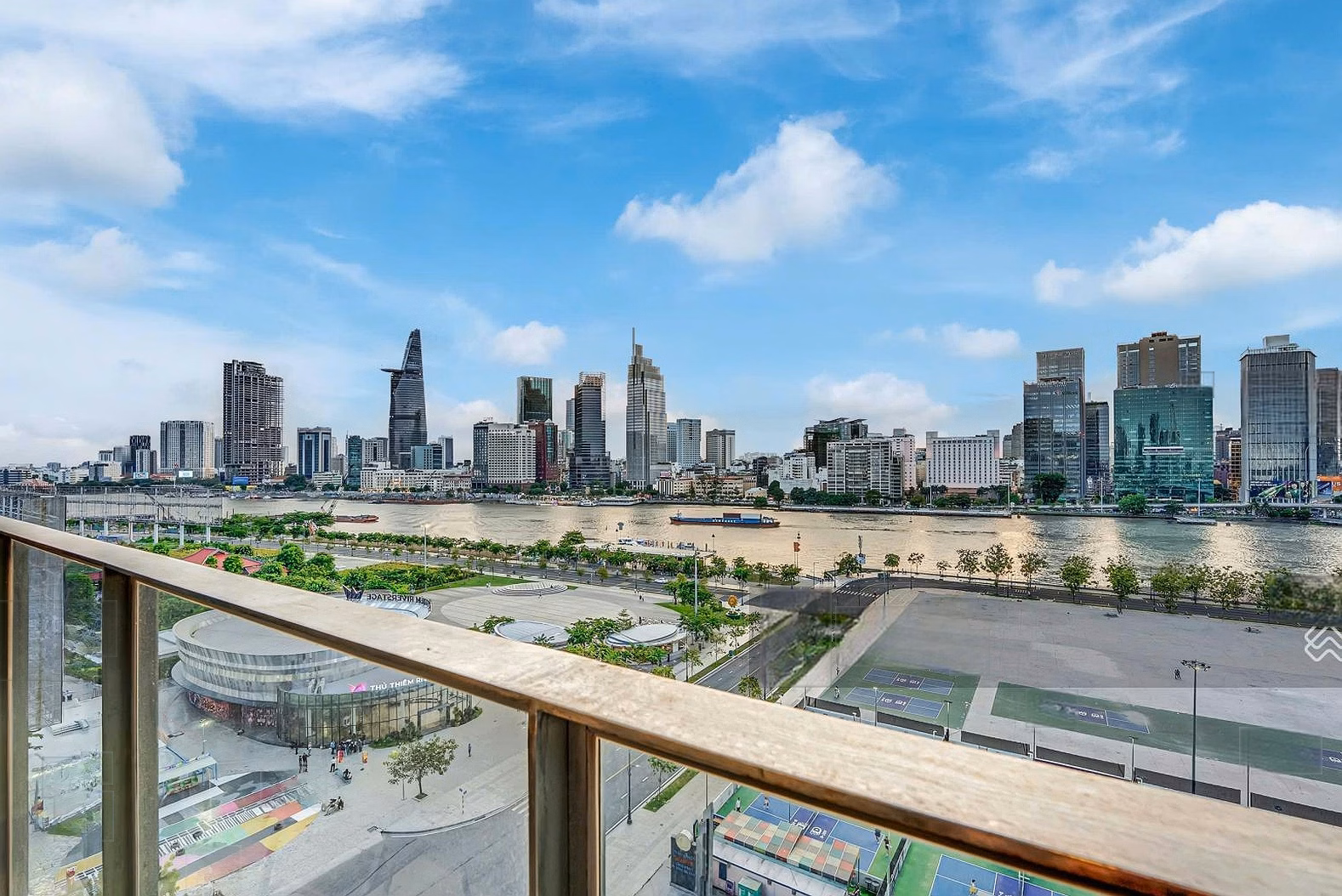 Corner apartment 138m2 - Skyline view District 1 - 3 bedrooms for rent at The Opera Metropole fully furnished