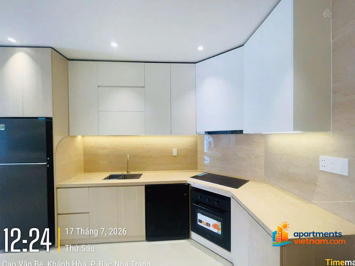 High floor VIP apartment, very cool sea view, OC3 Building, apartment 3522, area: 71.86m2, 2 bedrooms, affordable price 4 billion 200