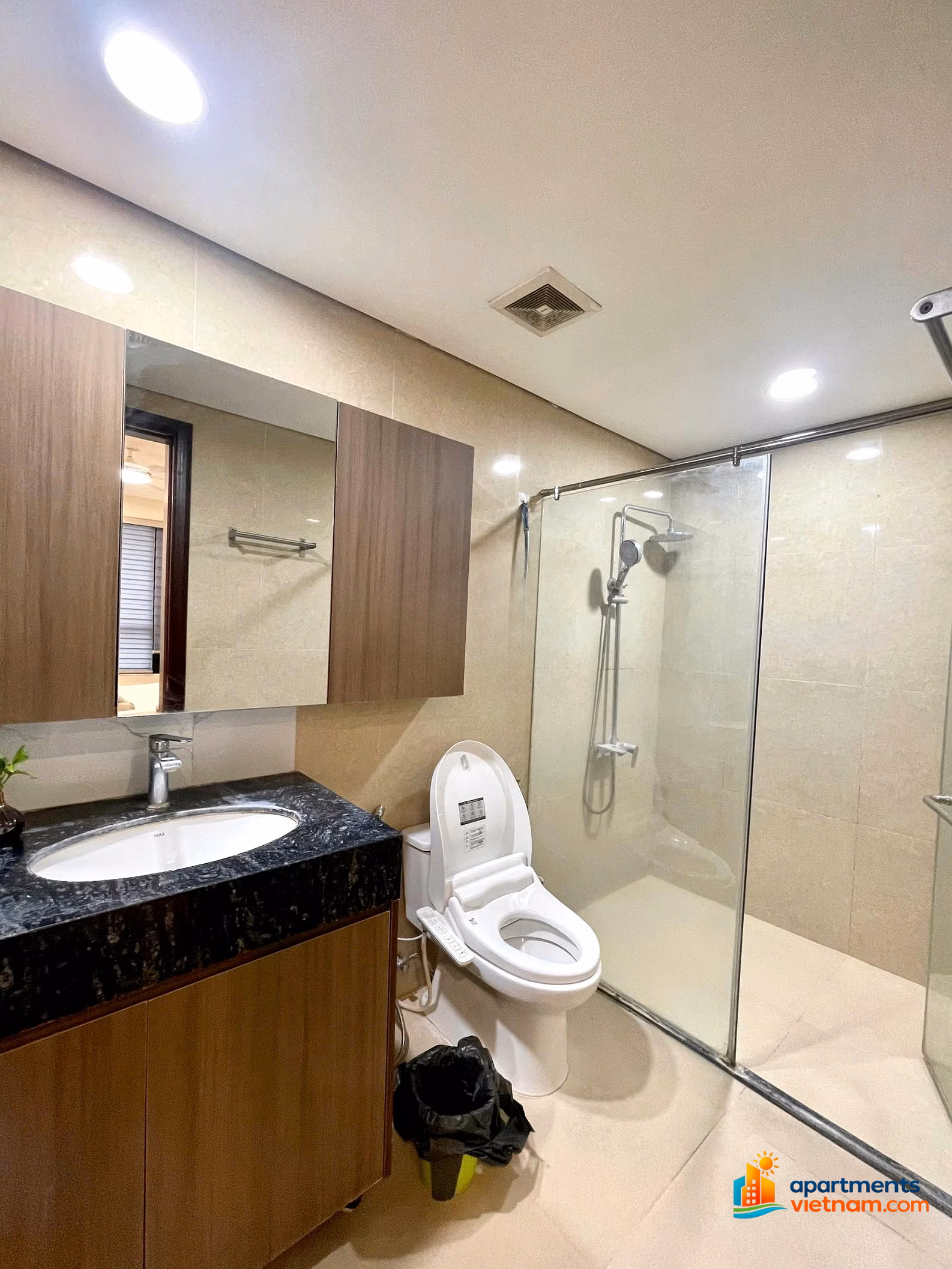3 bedrooms for rent in Times City 120m2 with car slot to move in
