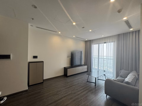 My owner leases a 2-bedroom apartment + Tonkin 1 building for long-term, full of high-end furniture, with invoice.