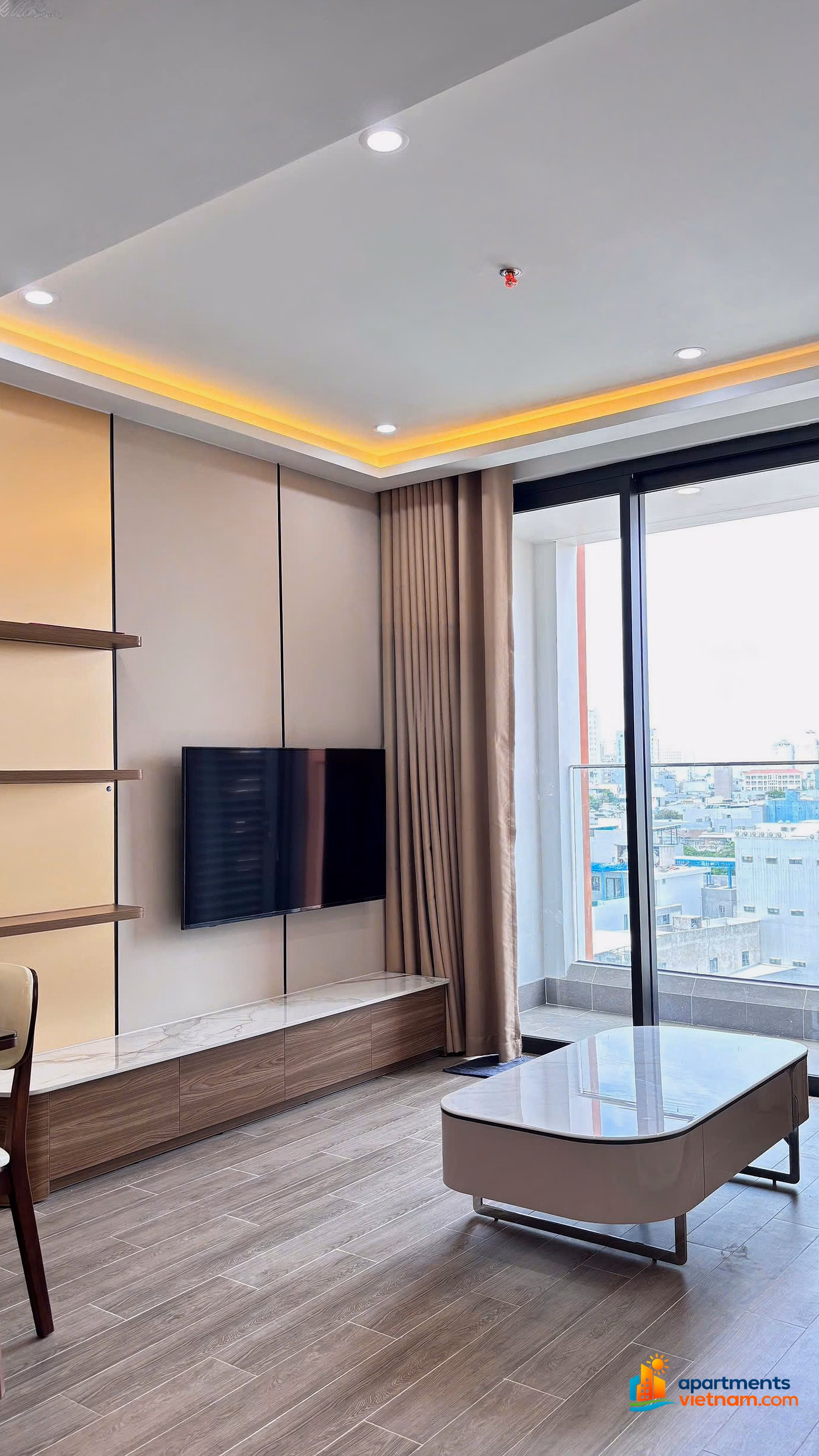 The Ponte rents a 1-bedroom apartment with sea view, fully furnished. Just bring your suitcase and move in immediately