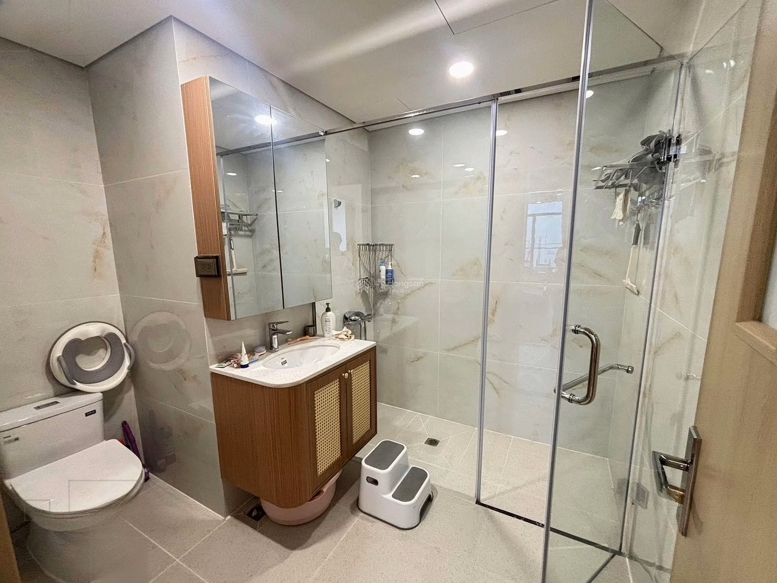 Selling CC Hei Tower, Thanh Xuan, Hanoi, 9 billion VND, 96.1m2, 2 bedrooms, 2 bathrooms