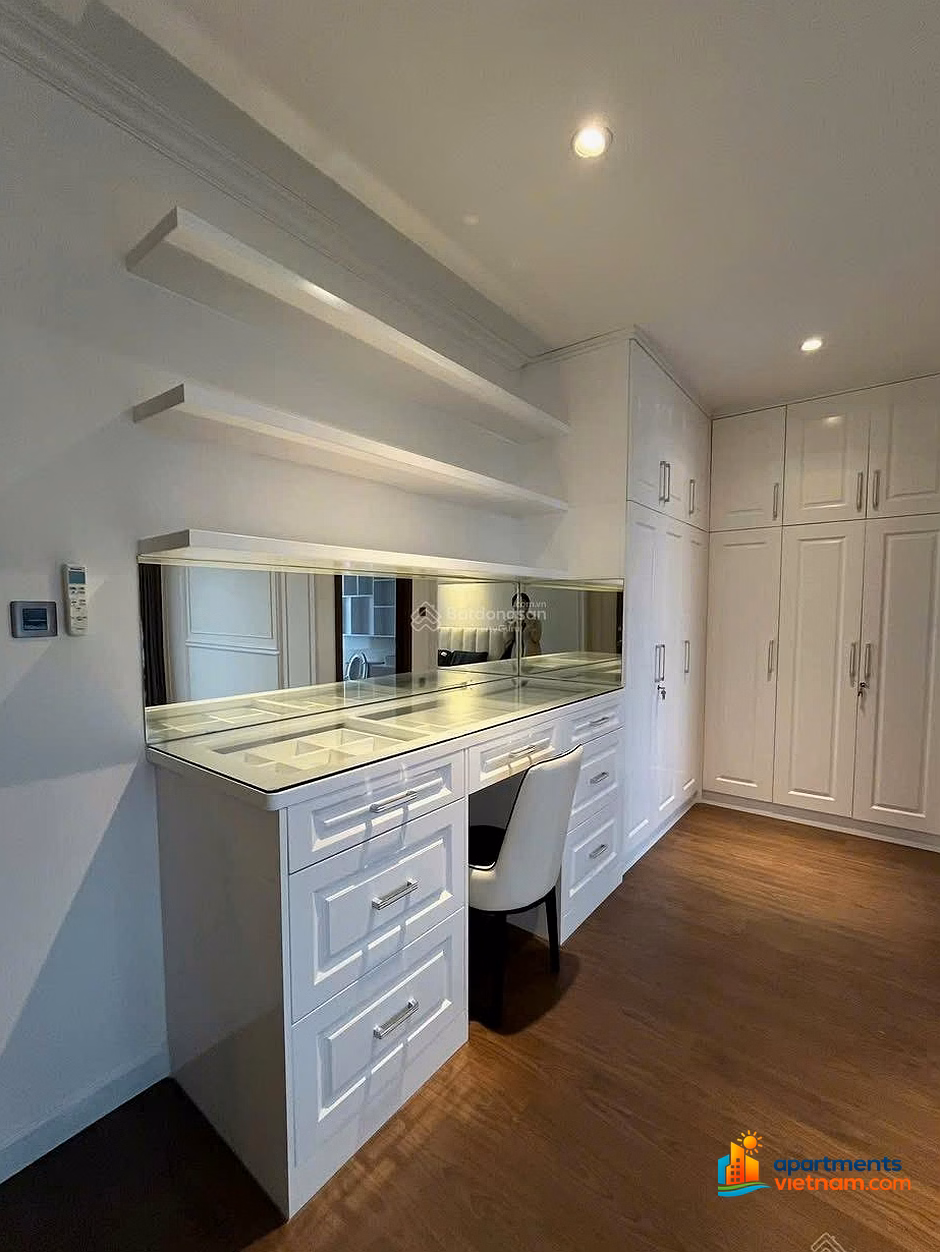 [99+]Most beautiful apartments for rent in District 4 | Millennium, De La Sol, Saigon Royal, The Tresor, Icon56, RiverGate