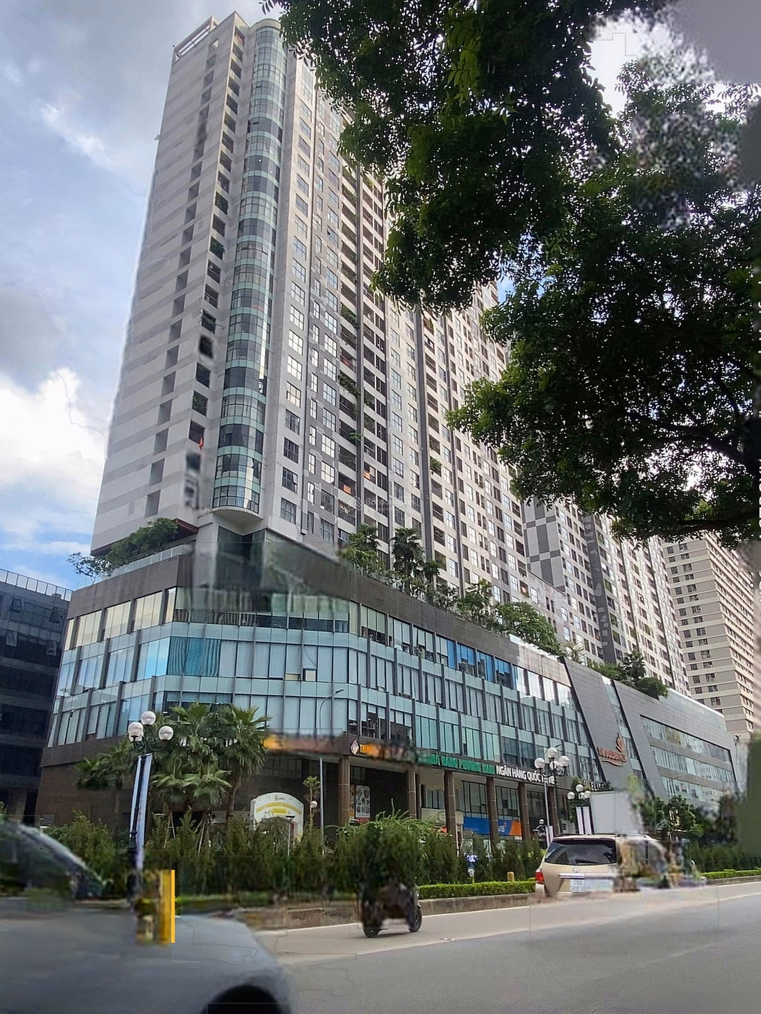 VIP office for rent on the 3rd floor of The Golden Palm building - 21 Le Van Luong, Thanh Xuan, Hanoi