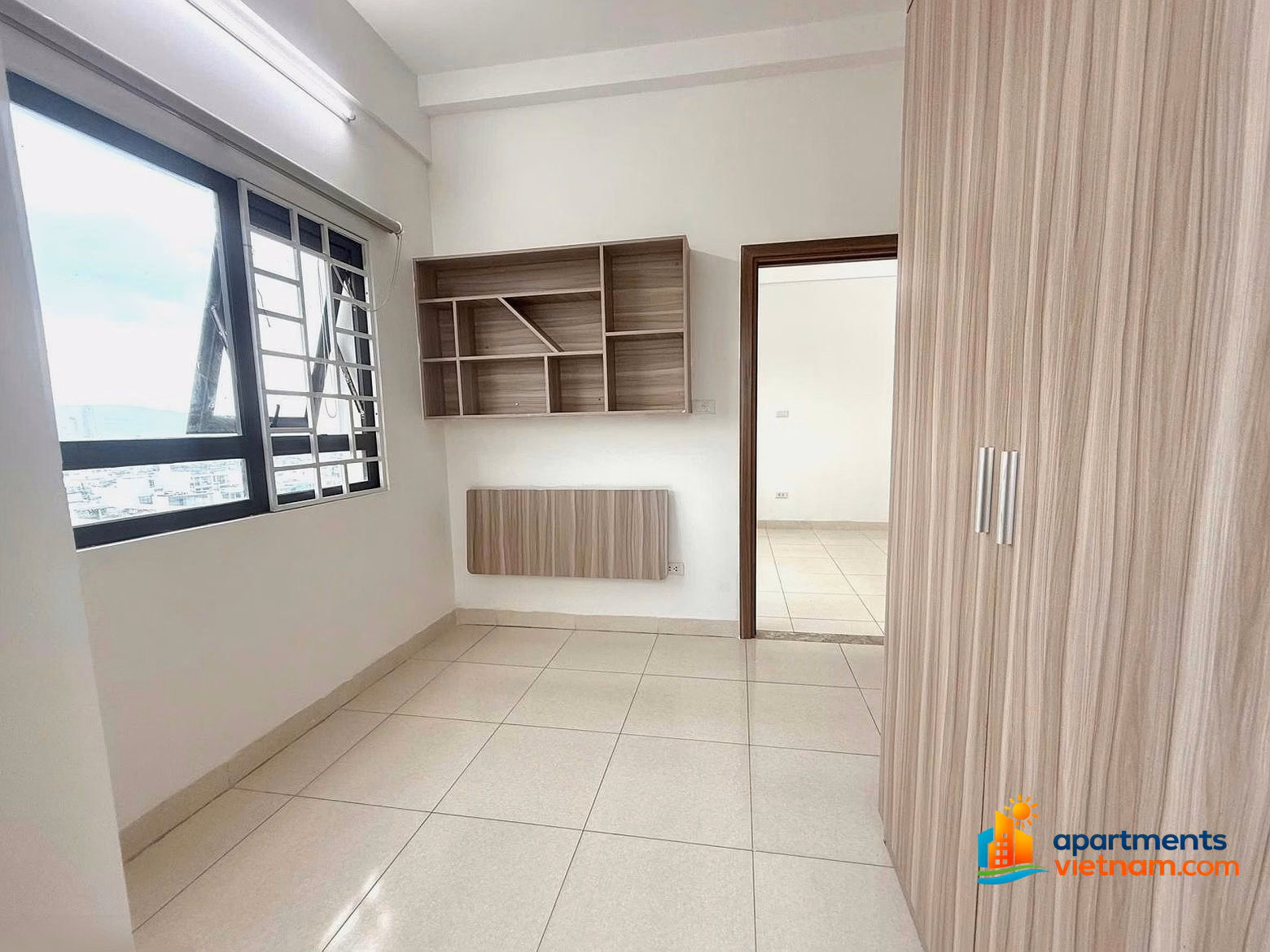 Corner apartment on the 8th floor of SSH07 apartment with park view for sale