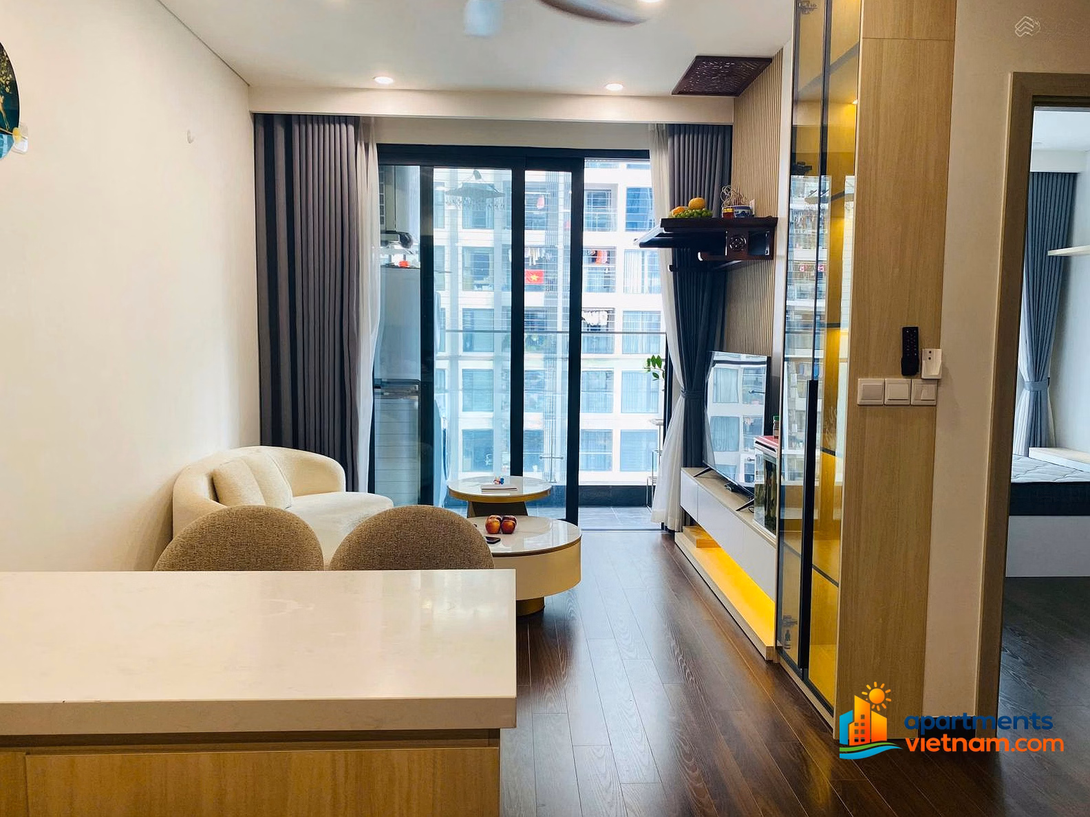 Vinhomes Smart City apartments for rent at good prices, Studio, 1 Bedroom, 2 Bedrooms, 3 Bedrooms fully furnished