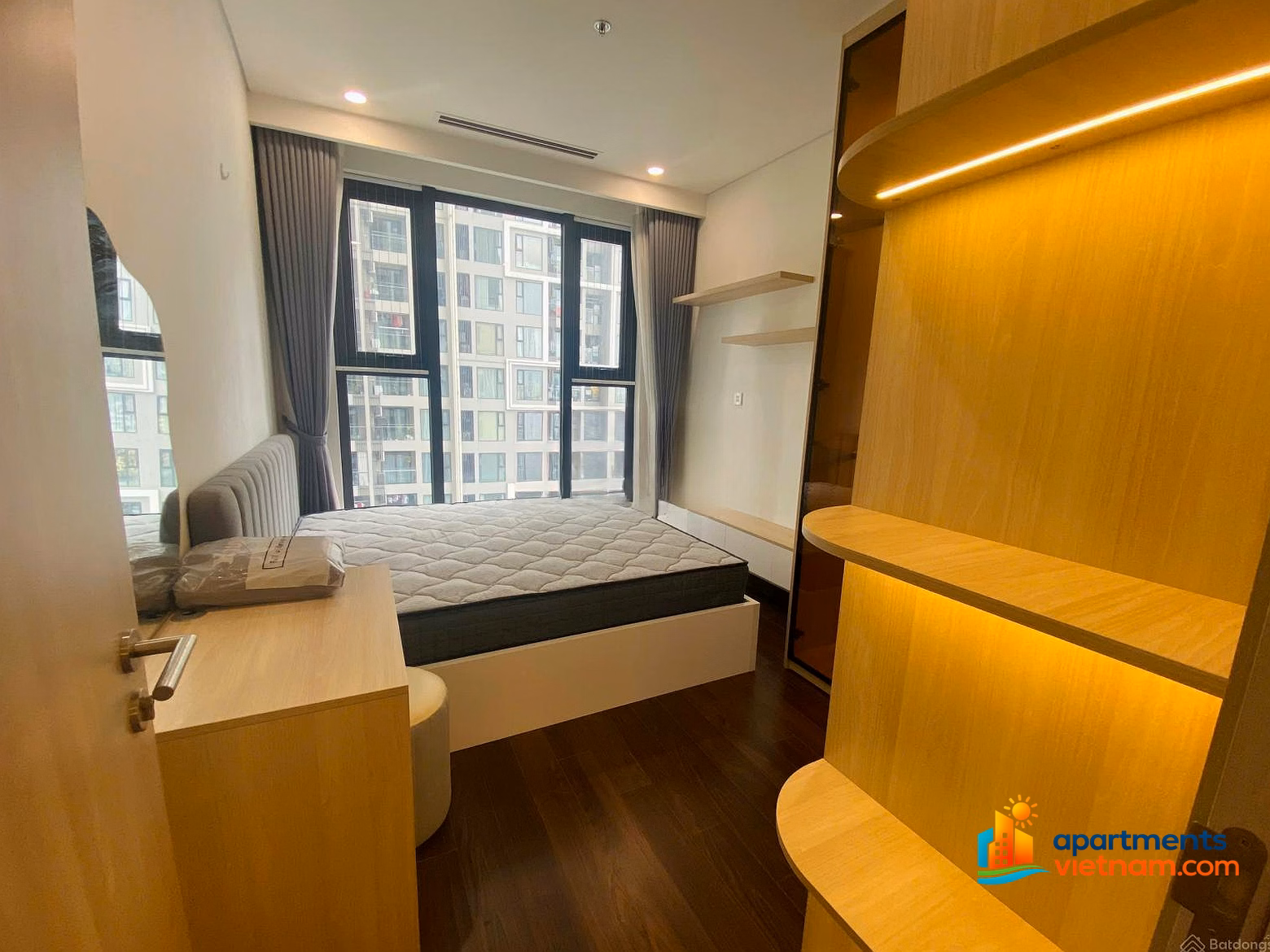 Vinhomes Smart City apartments for rent at good prices, Studio, 1 Bedroom, 2 Bedrooms, 3 Bedrooms fully furnished