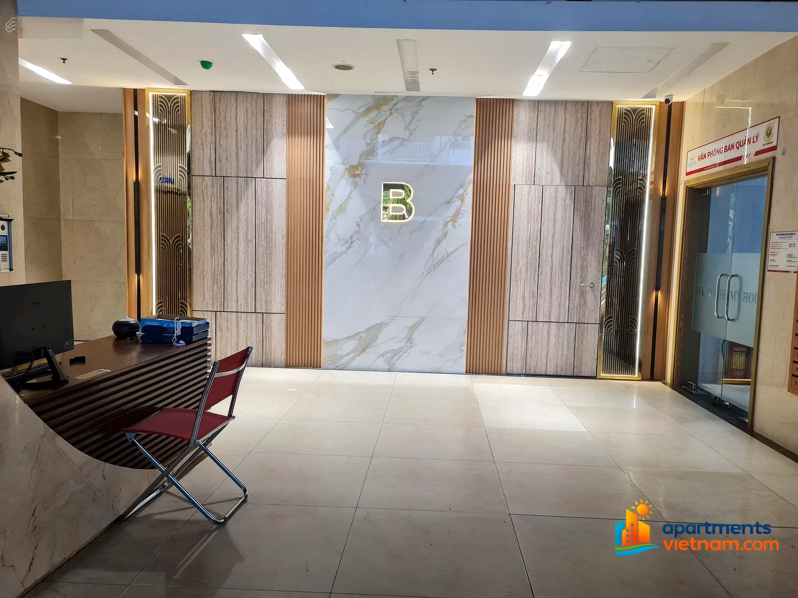 Owner sells luxury apartment CC Luxcity District 7 (corner apartment) 85m2 3 bedrooms 2 bathrooms