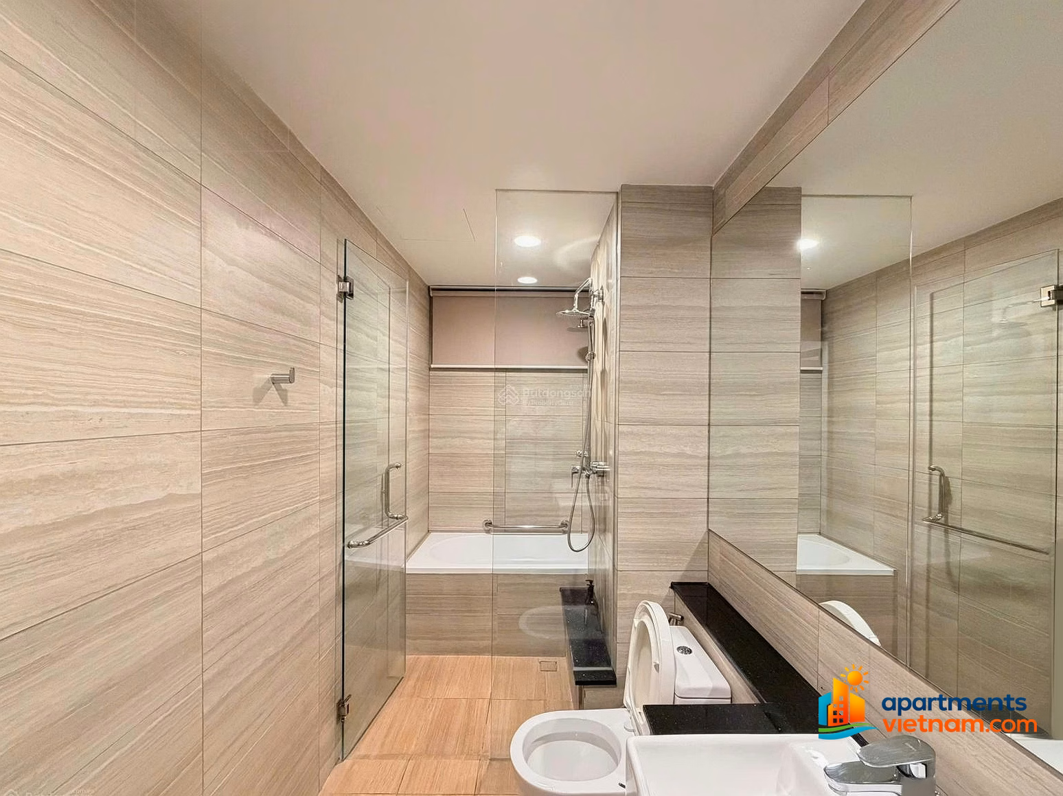 Exclusive right to sell 4 bedroom apartment on garden floor of Dienzo Feliz en Vista Tower, owner is willing to sell, negotiable