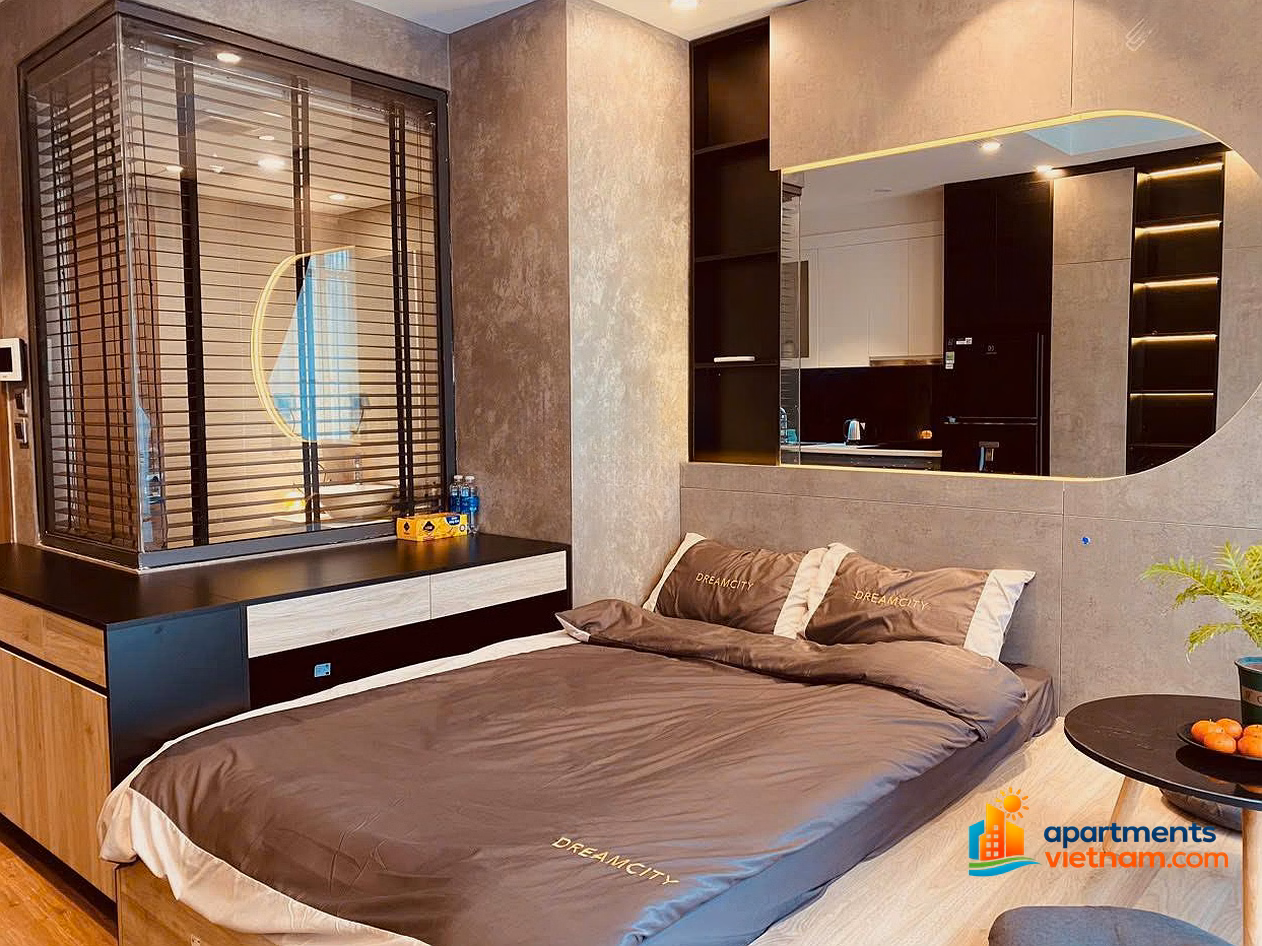 In Green Bay, we have fully furnished 1-bedroom, 2-bedroom and 3-bedroom apartments available, come in right away, priced from 8 million/month. Call me 0918 269 ***