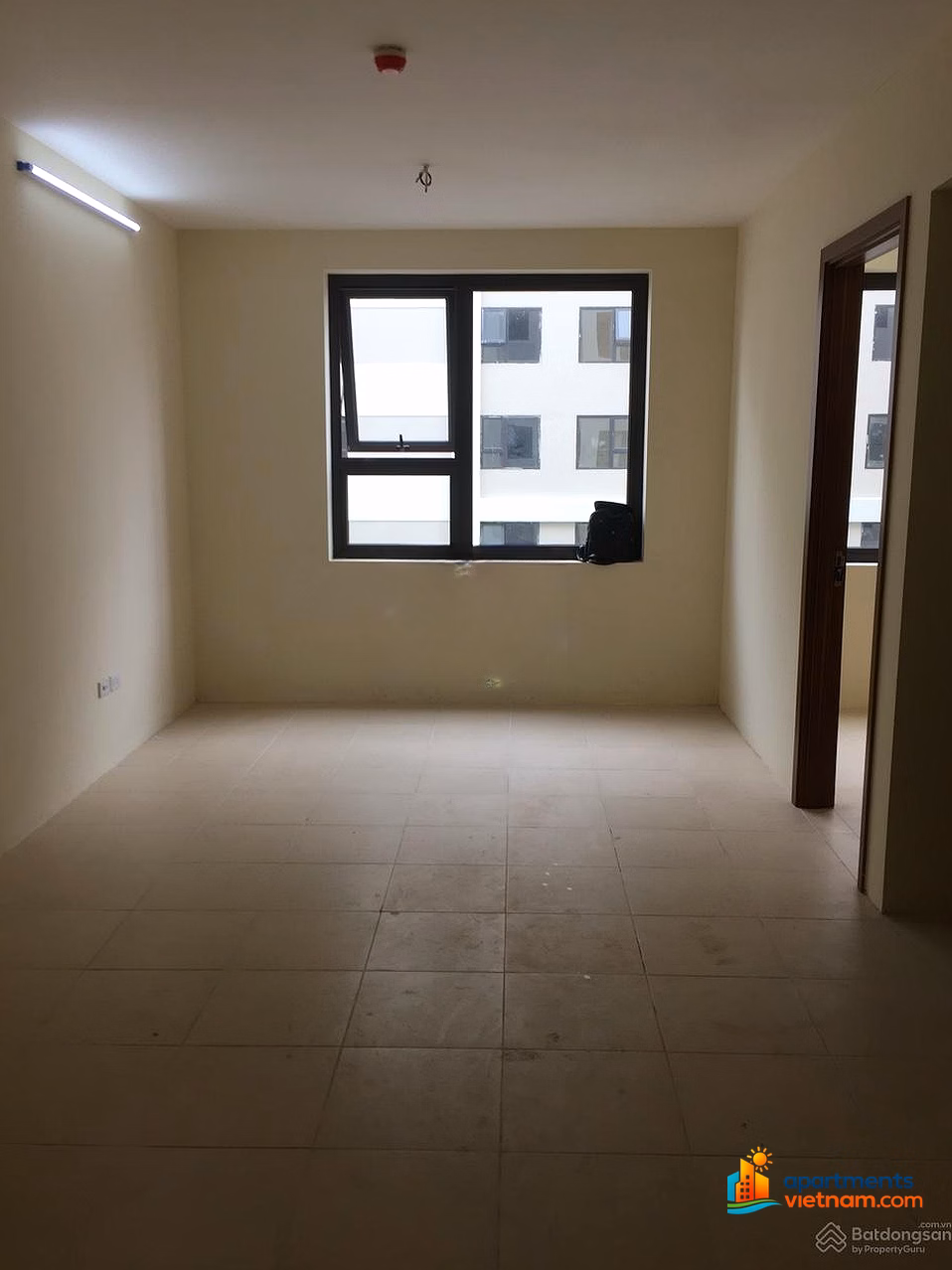 Khuyen Luong resettlement apartment for rent, opposite Gamuda, area 50m, 2 bedrooms, 1 living room, unfurnished, price 5 million/month