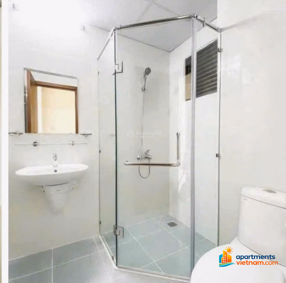 Quick sale of apartment XH1 - Phuoc Long Park 2. Middle floor View of A3 street, near the park, surrounding area