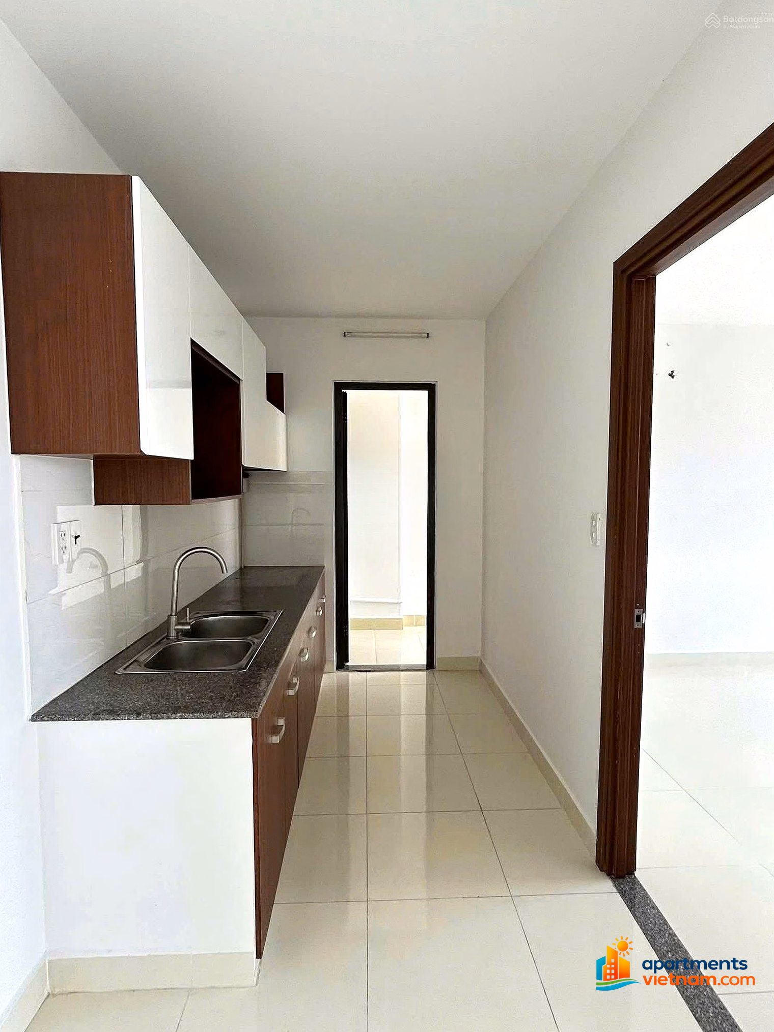 Quick sale of apartment XH1 - Phuoc Long Park 2. Middle floor View of A3 street, near the park, surrounding area