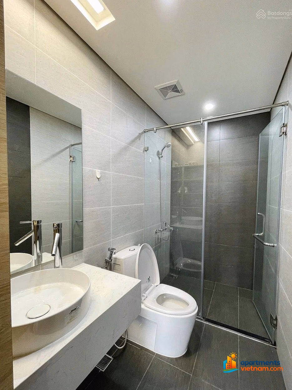 HUD apartment 60M2 2PN2WC high floor airy from 16 million/month full new furniture BUILDING NGUYEN THIEN THUAT