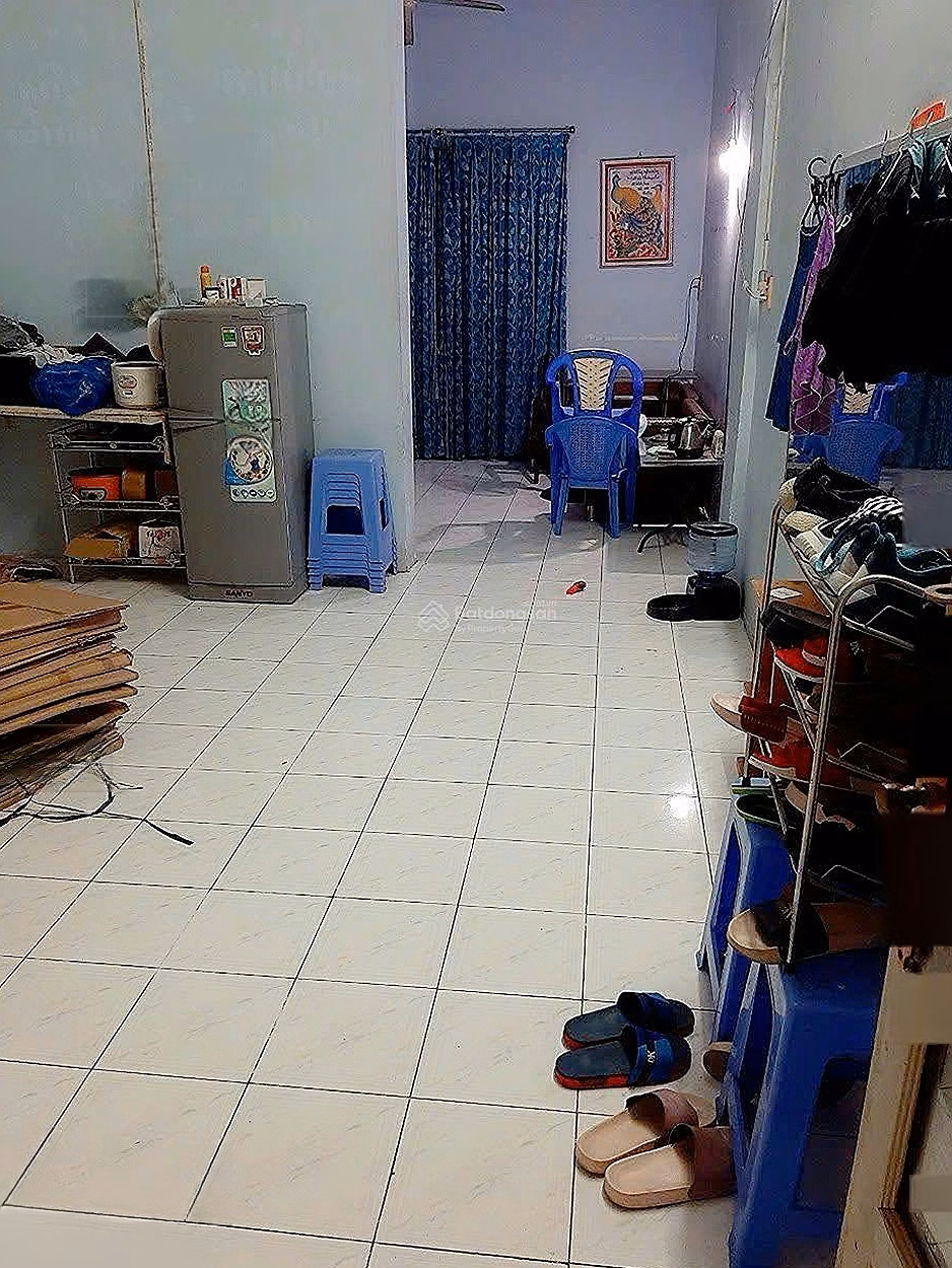 5 million/month - CC D2 Phu Loi, Ward 7, District 8 - Corner apartment, 2 bedrooms, 3 balconies, 80m2, low floor, easy to move