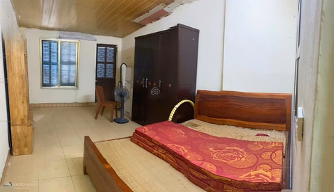 Apartment for rent on the 2nd floor of Thai Thinh street, Dong Da