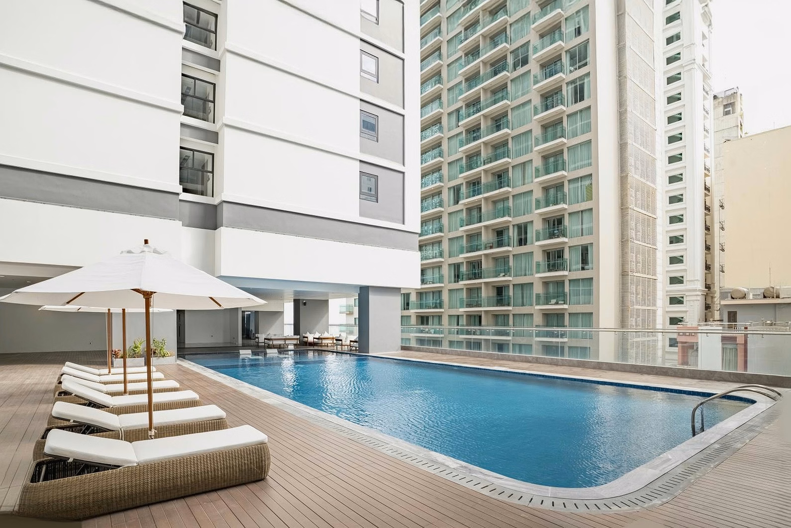 2 BRs with direct view of eternal My Khe beach, long-term ownership, million-dollar frontage on Vo Nguyen Giap Avenue
