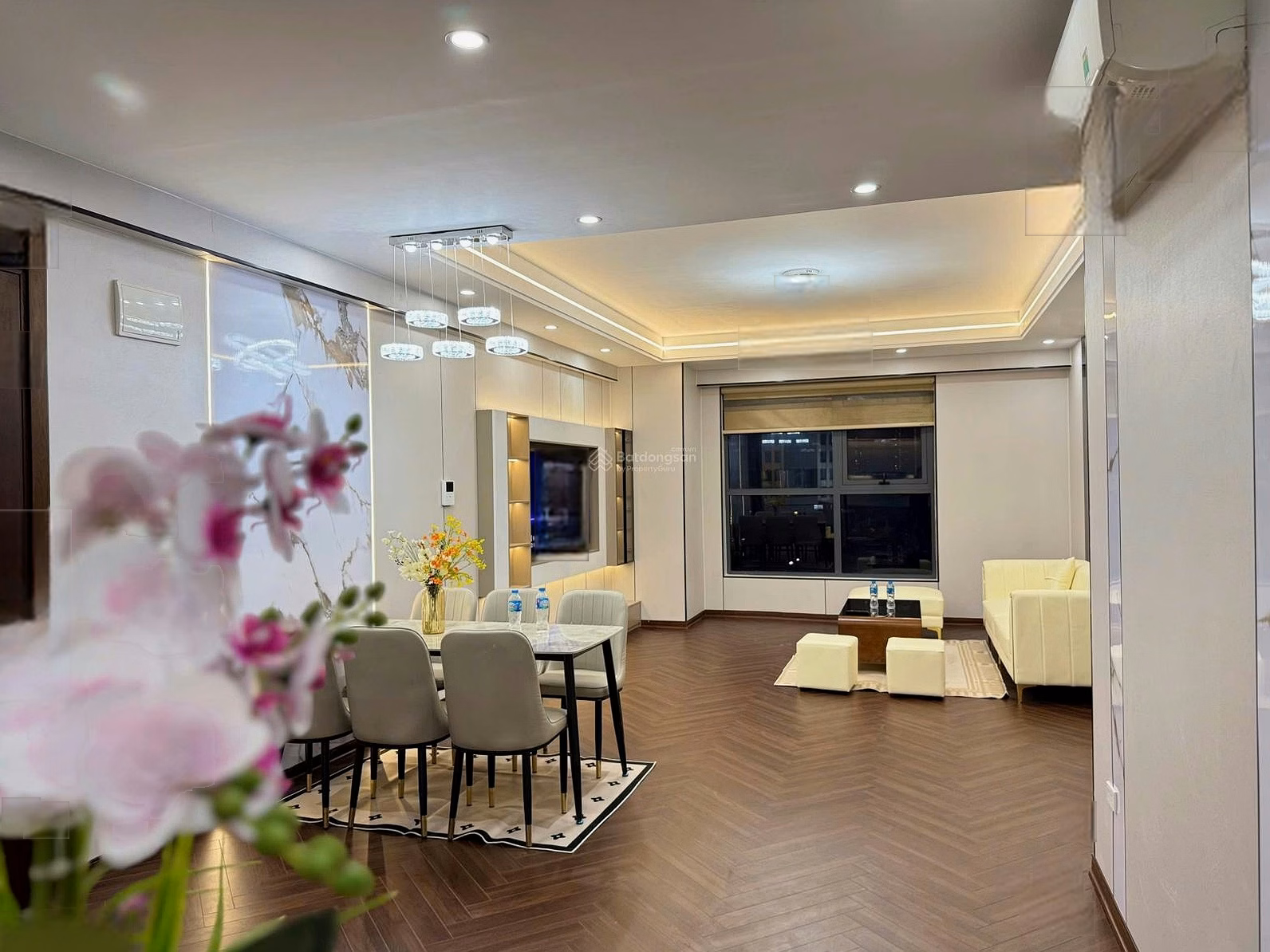 Eco Green City CC for sale, 5 billion, 67m², 2 bedrooms, 2 bathrooms, super bargain price, Thanh Tri, Hanoi