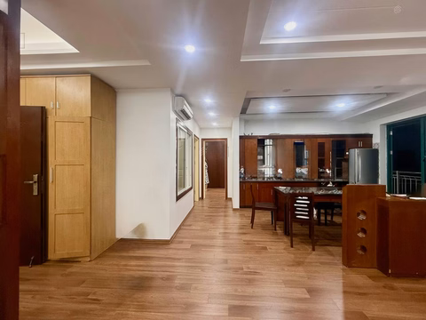 Apartment for rent at 15-17 Ngoc Khanh Giang Vo, Ba Dinh - 115m2 - 2 bedrooms, 2 bathrooms - Parking slot 1.5 million/month