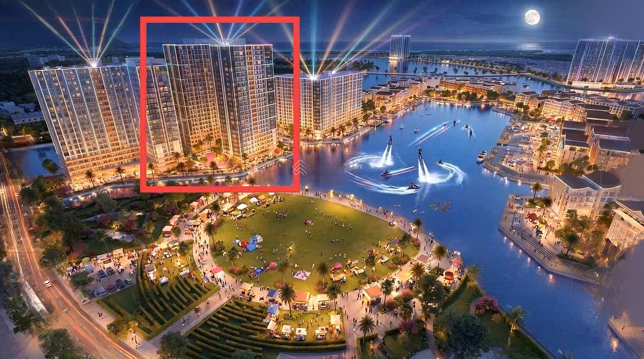 Unique CH32 corner unit with 2 balconies, the rarest The Fest 2 | View of Square River