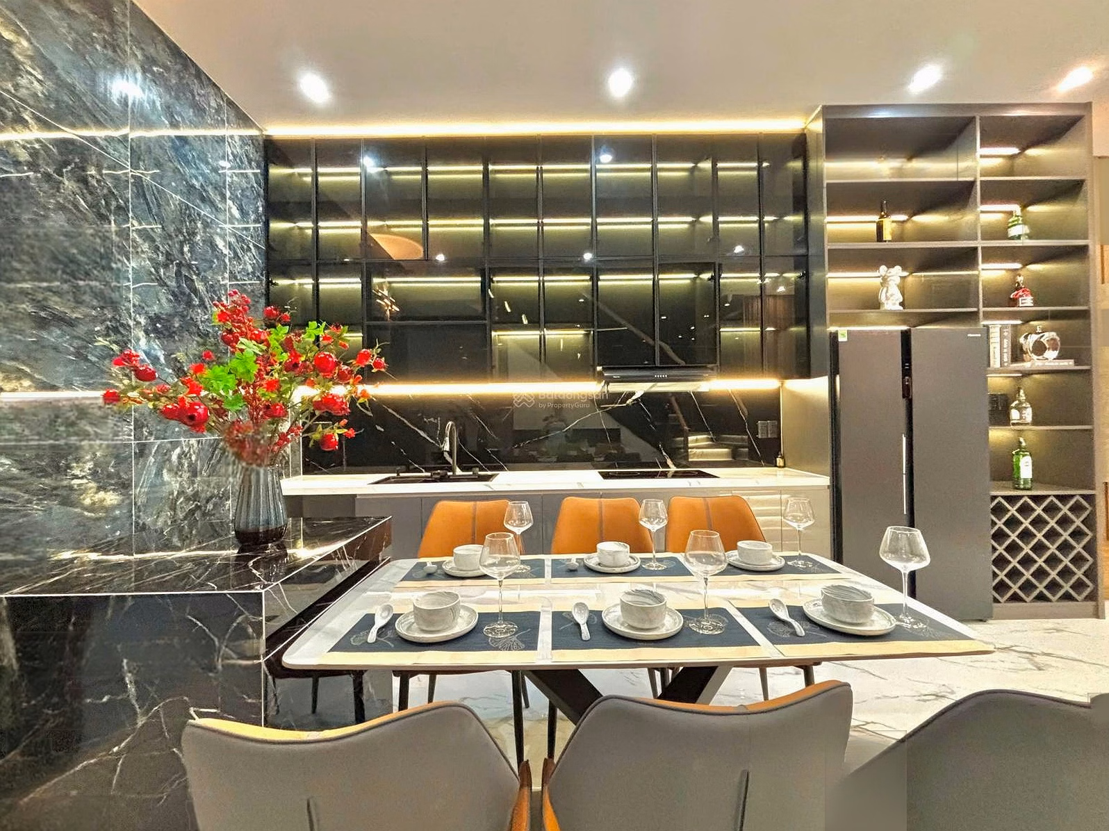 Newly built modern house for sale behind Pham Hung - Hoa Xuan - Beautiful street - At a bargain price