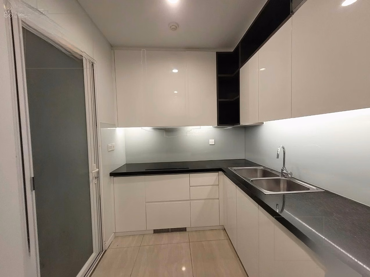 Sadora Apartment For Rent Type 3 Bedroom Corner Apartment Large Area Price 29 million Fully Furnished T8 House