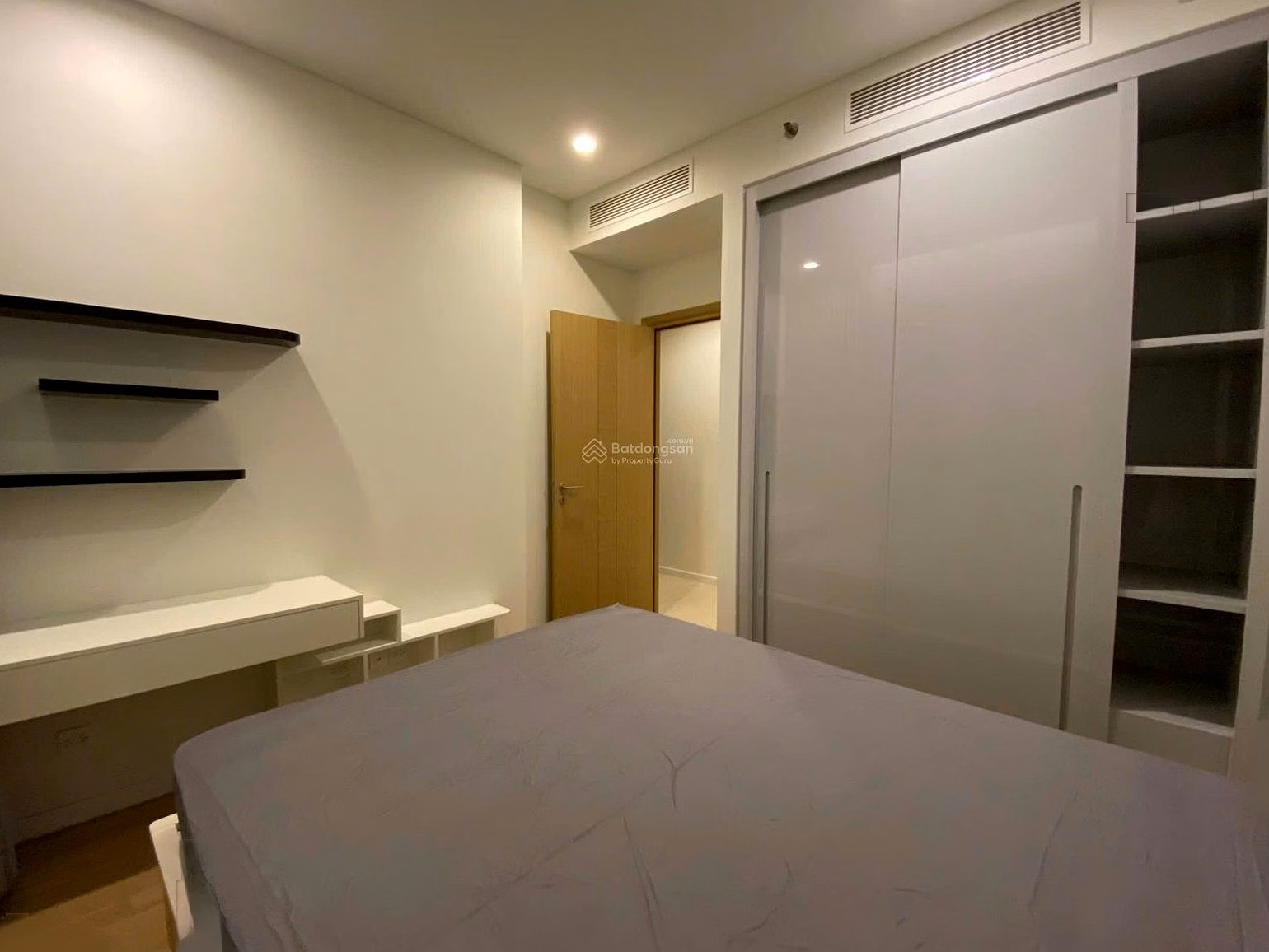 Sadora Apartment For Rent Type 3 Bedroom Corner Apartment Large Area Price 29 million Fully Furnished T8 House