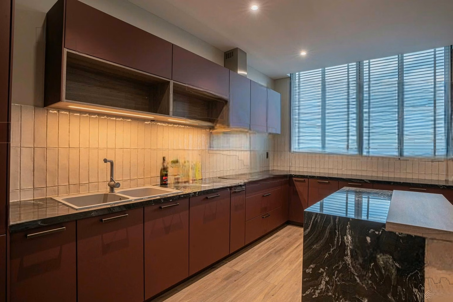Penthouse for rent in Vista Verde Thanh My Loi, 439m2, 5 bedrooms, 5 bathrooms, price 150 million, key included, ready to see the house