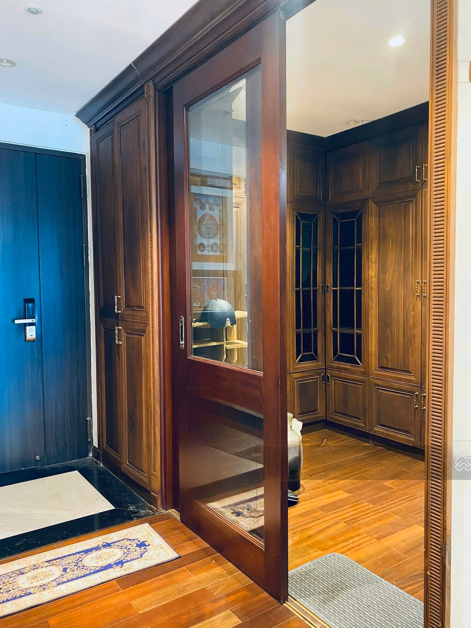 Extremely rare 266m2 Duplex for rent at Mandarin, 4 bedrooms, 3 bathrooms, full of high-end wooden furniture***