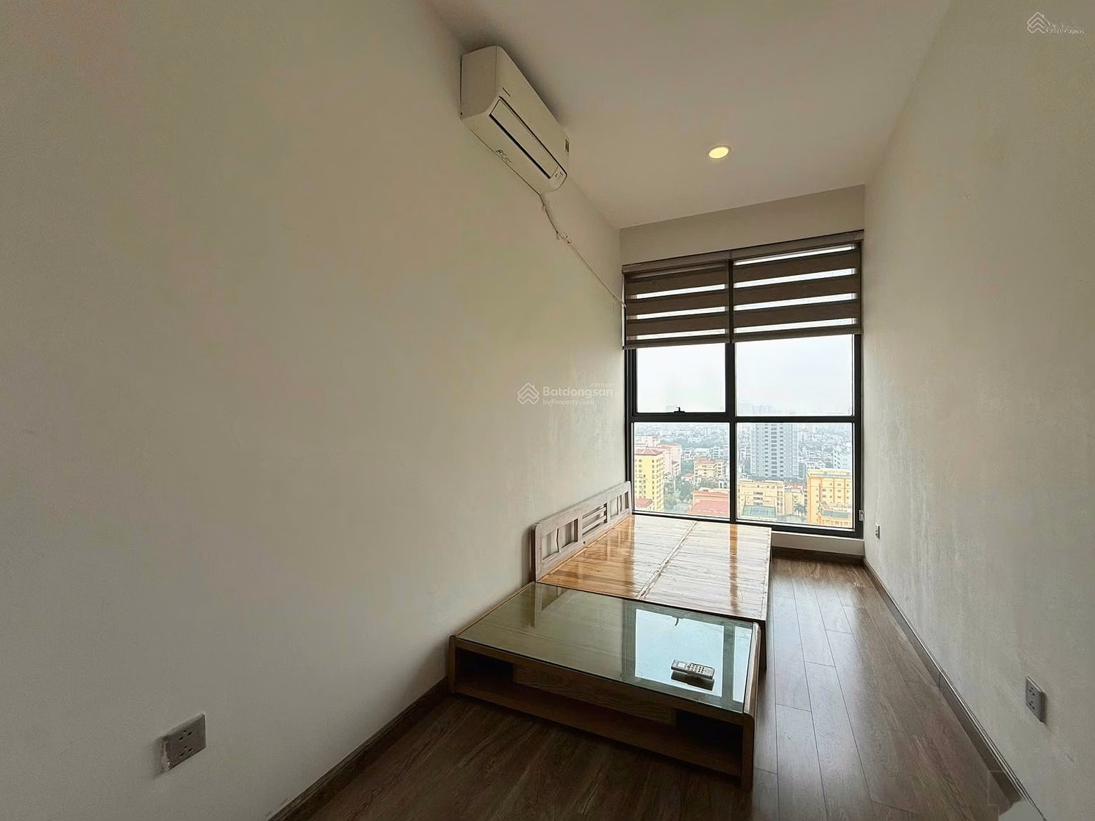 Owner for rent 3 bedroom corner apartment with 2 open sides Trang An Complex Phung Chi Kien, Cau Giay