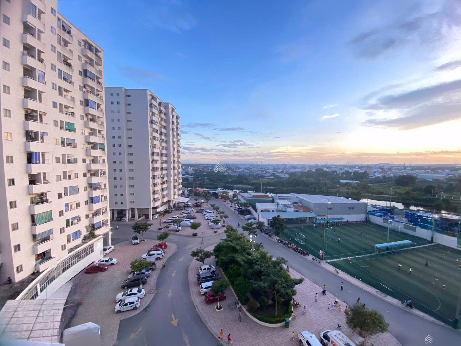 Cheap apartment for sale, Le Thanh - Ho Van Long, suitable for low-income people