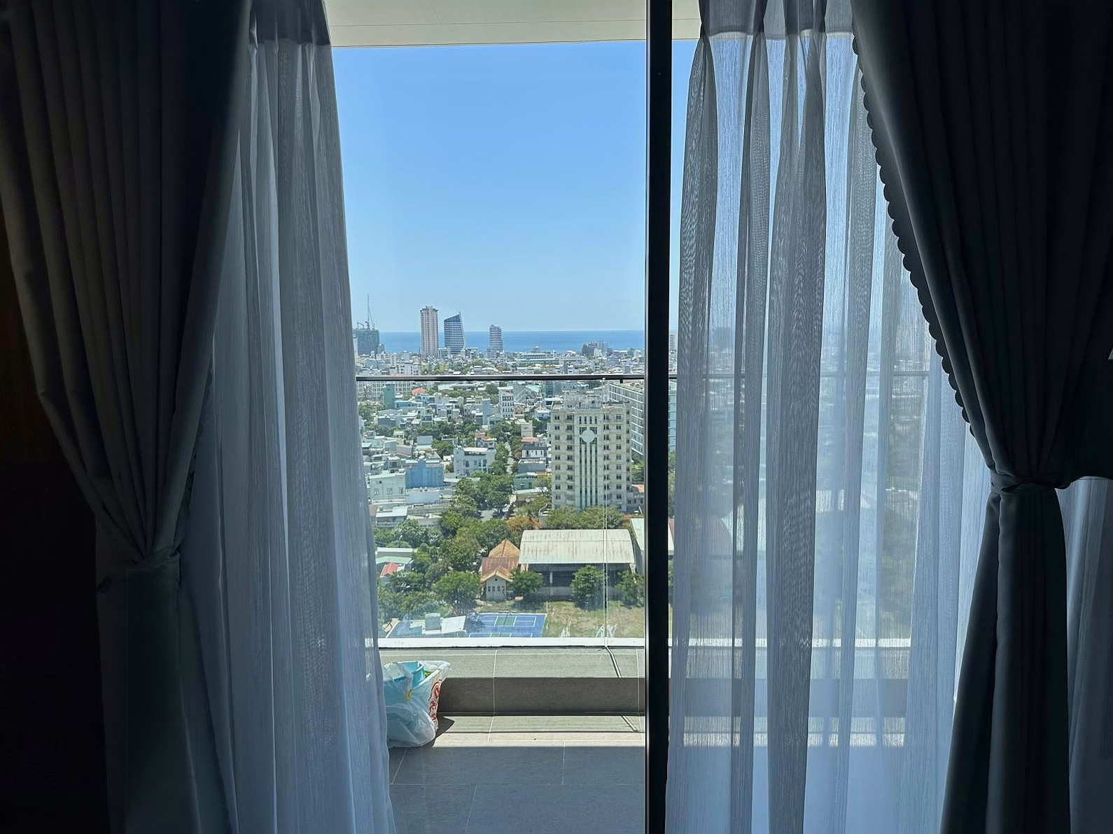 Super rare duplex studio apartment at Sun Ponte Residence only 2x million / month