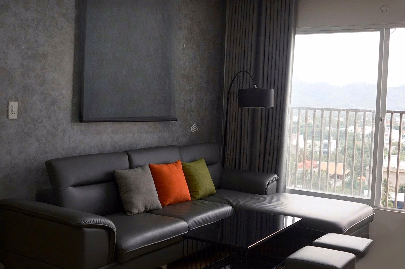 Apartment for rent in CT2 Vinh Diem Trung, view of GO supermarket - 2 bedrooms 1 bathroom. Full interior price 11 million