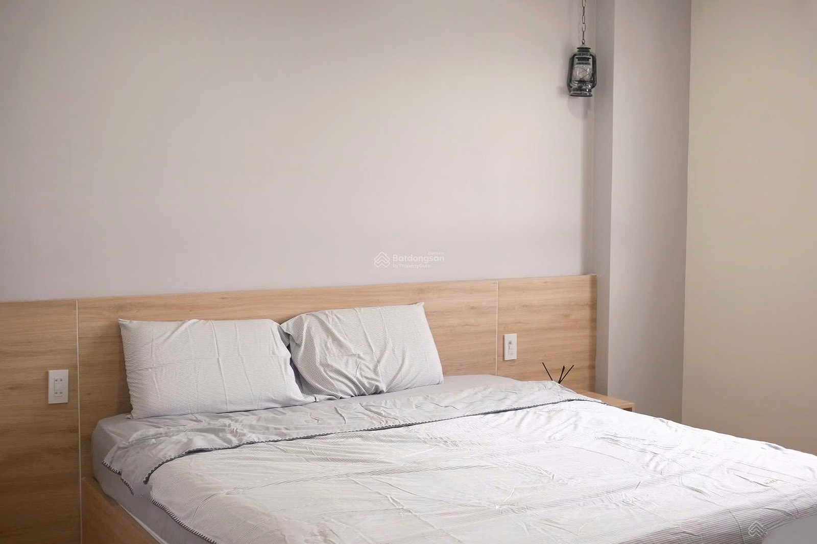 Apartment for rent in CT2 Vinh Diem Trung, view of GO supermarket - 2 bedrooms 1 bathroom. Full interior price 11 million