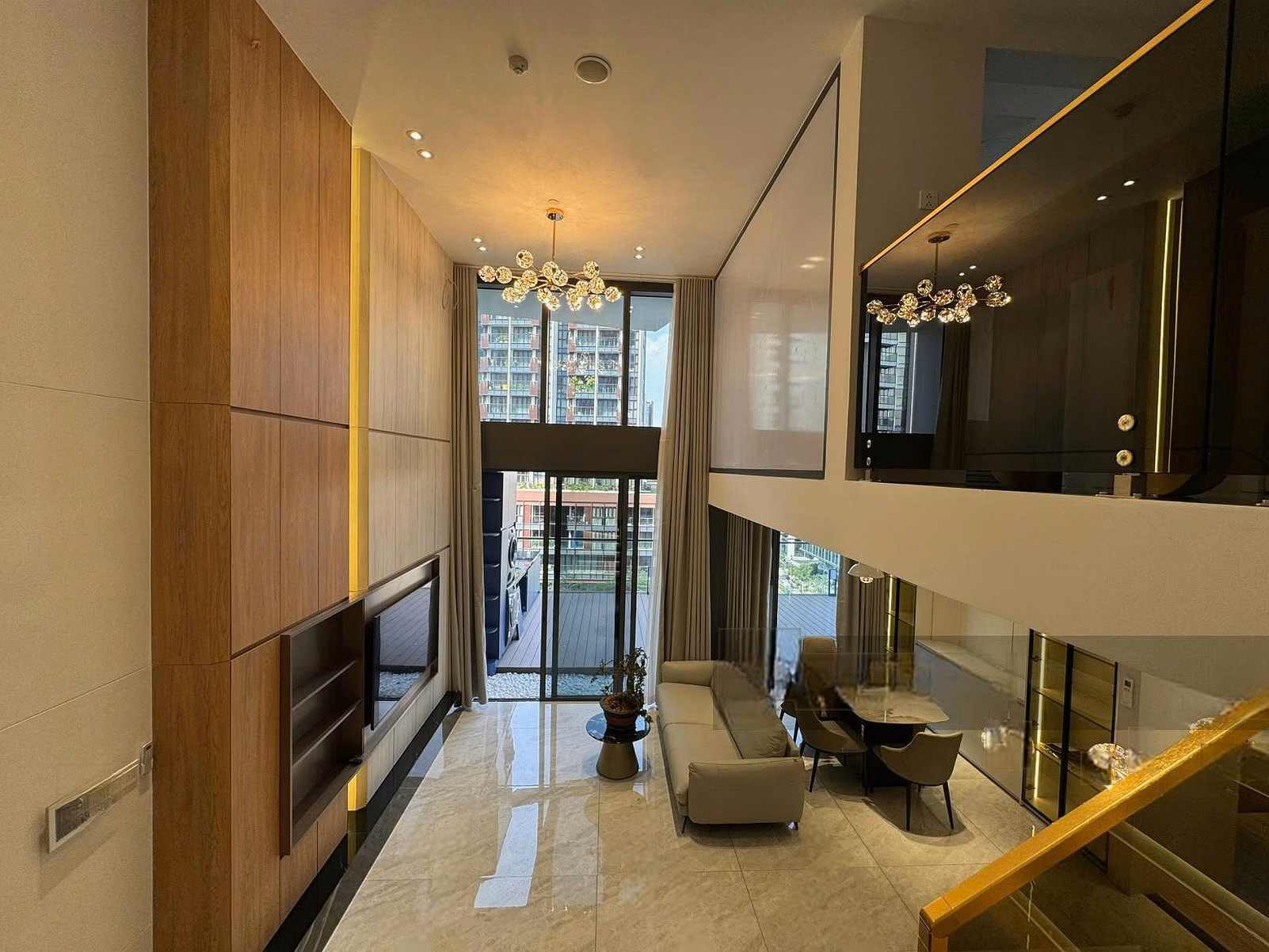 3 bedrooms for rent, 120m2 + 70m2 garden, high-class furniture, river view, price only 115 million/month