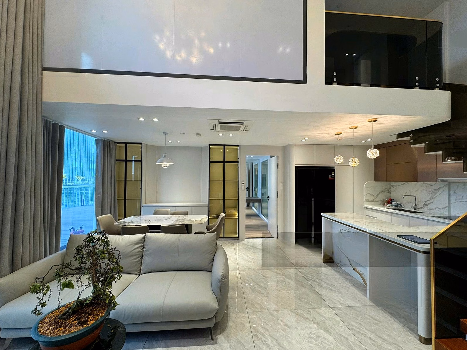 3 bedrooms for rent, 120m2 + 70m2 garden, high-class furniture, river view, price only 115 million/month