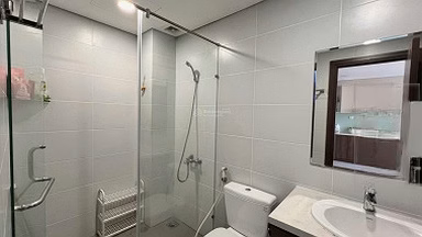 Owner needs to rent 2-bedroom FPT Plaza apartment with 3 corner units, area 67m², price only 14 million/month