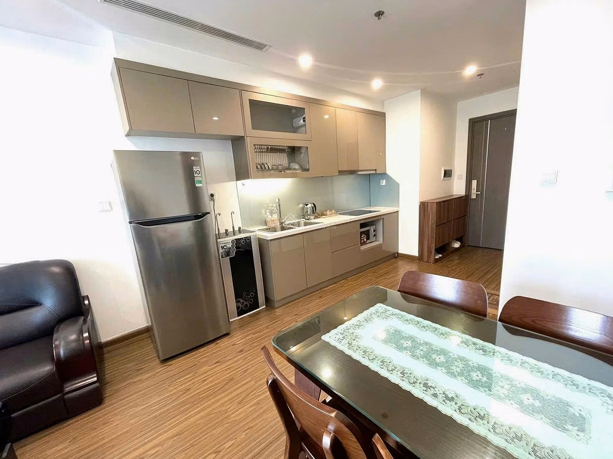 Fully furnished 2-bedroom apartment in Vinhomes WestPoint apartment project
