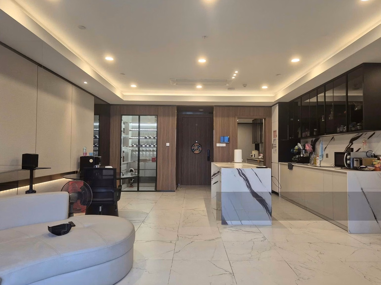 Urgent sale of Metropole 4 bedrooms 172m2 for only TL 60 billion - 5-10 billion cheaper than the market, rare in the Q2 market