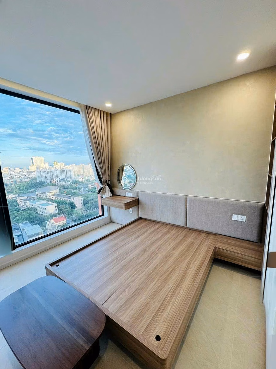 Sun Ponte Da Nang luxury apartment for rent: 100% new. Full furniture and equipment. Great view