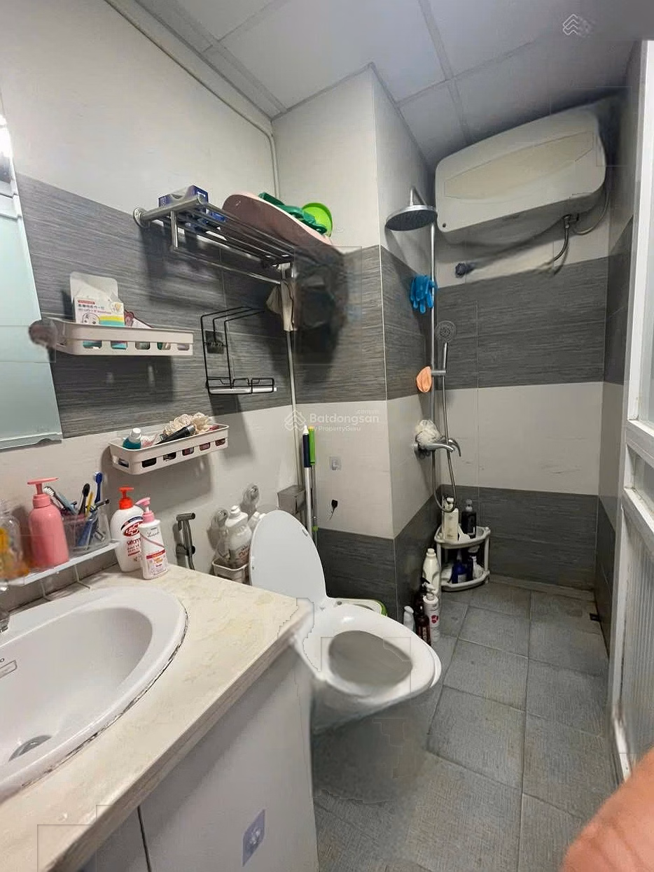 Apartment for sale in Nghia Do, 4.8 billion, 43.4 m2, 2 bedrooms, 1 bathroom