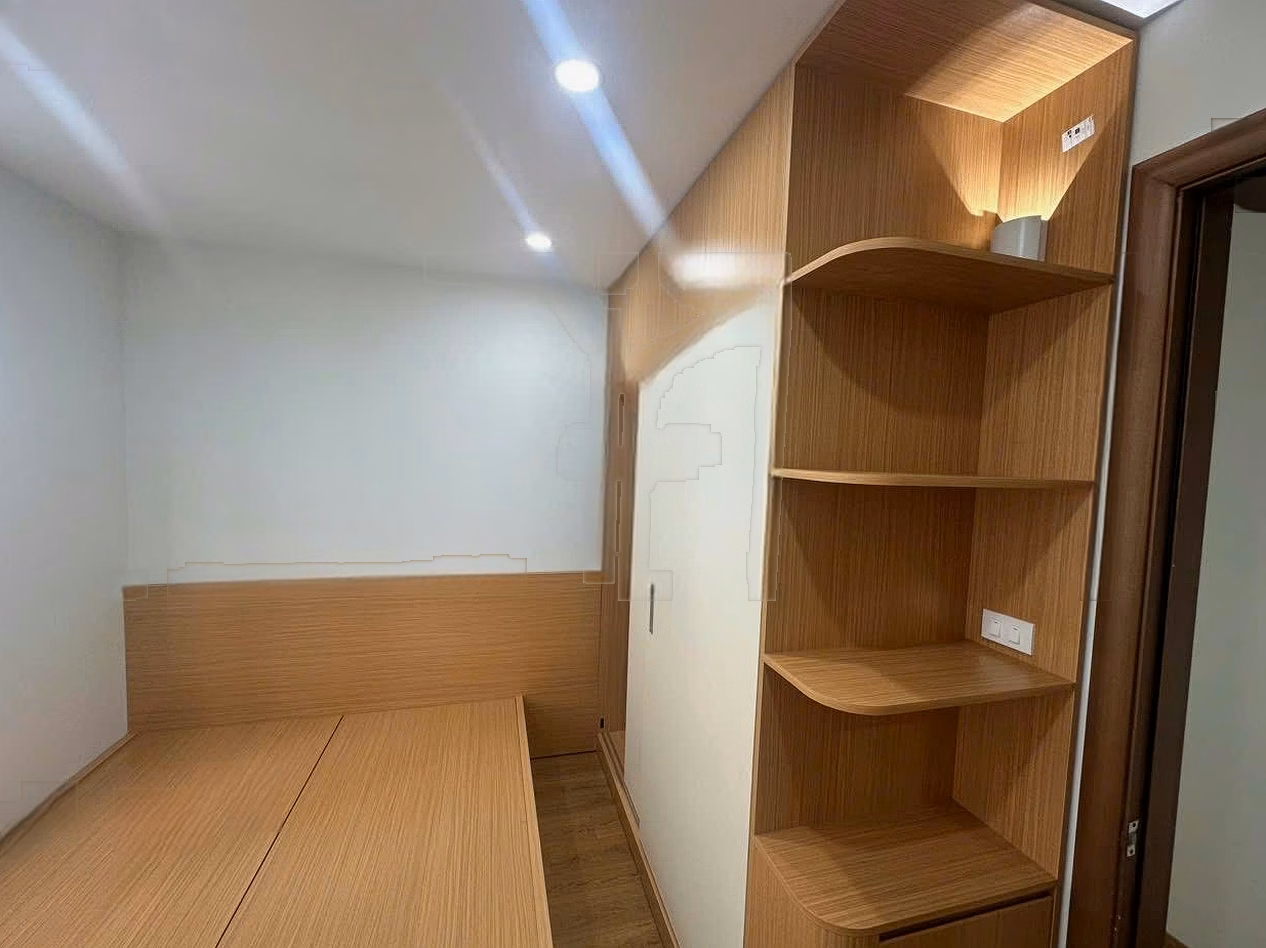 Selling apartment building A14 Nam Trung Yen 55m², 2 bedrooms, 1 bathroom. Southeast balcony. Price 4.95 billion