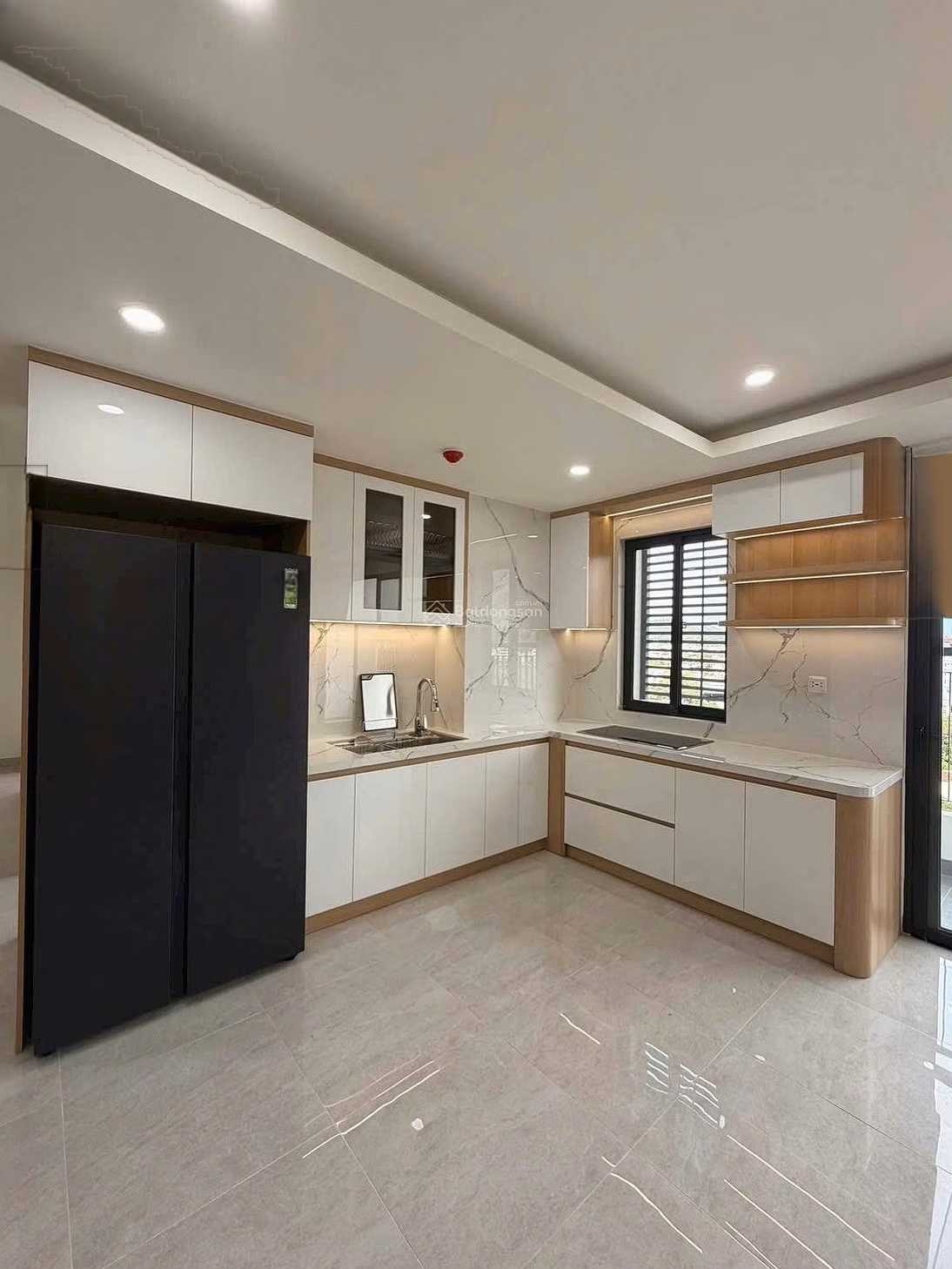 Beautiful 3-bedroom apartment for rent in Phuoc Long, Nha Trang
