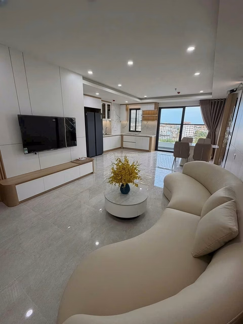 Beautiful 3-bedroom apartment for rent in Phuoc Long, Nha Trang