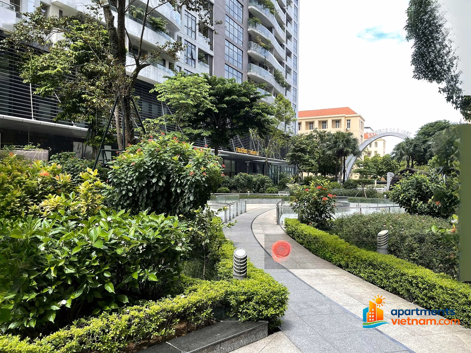 Rare! South direction - Corner apartment for rent, 2 bedrooms, 2 bathrooms + 1 Trang An Complex, 88m2, full luxury, check in August 1st