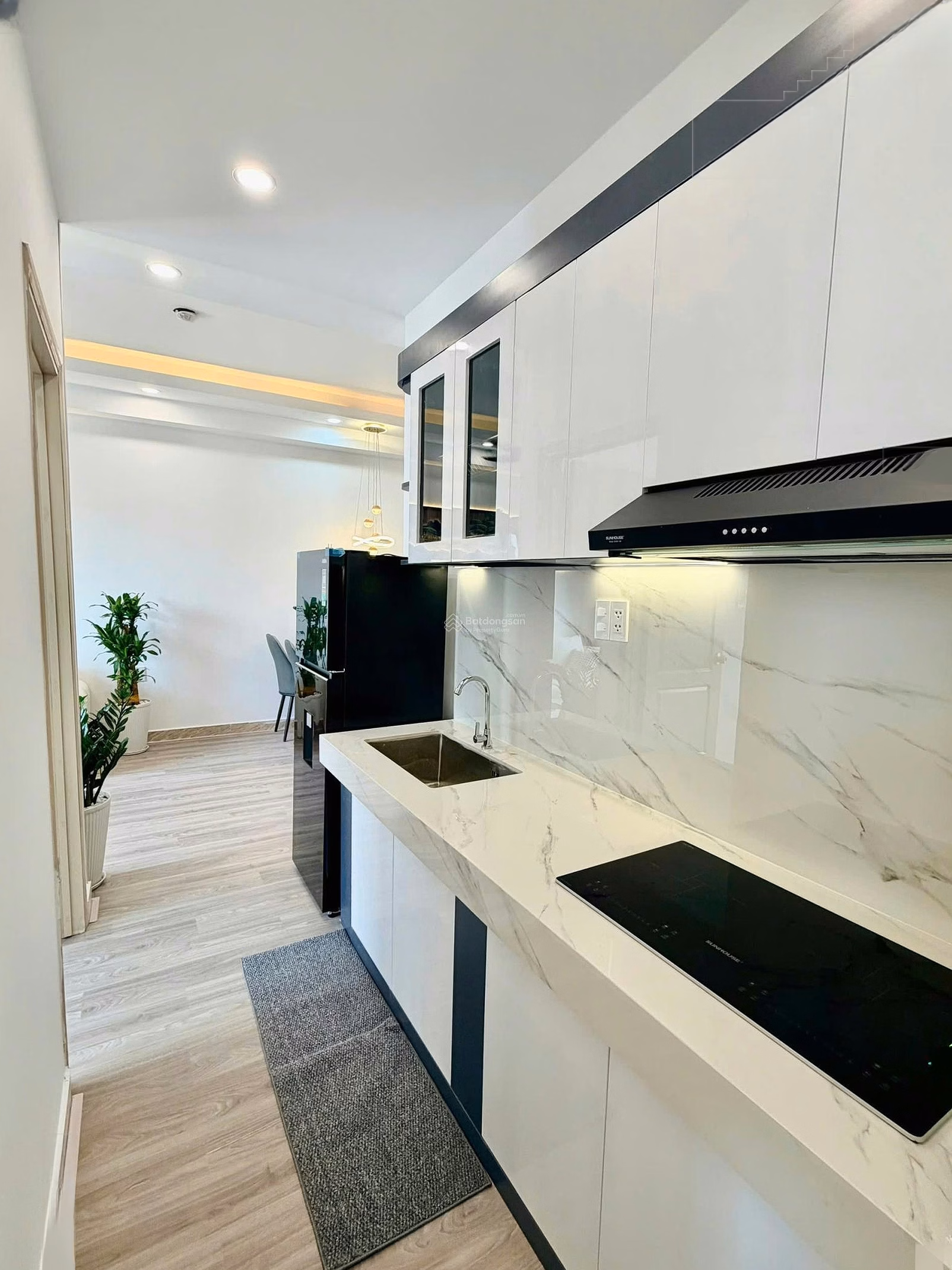 Selling 2 bedroom, 2 bathroom apartment in Vinh Hoa, Nha Trang, 2.35 billion, 55.3m2, beautiful packaging, super bargain price