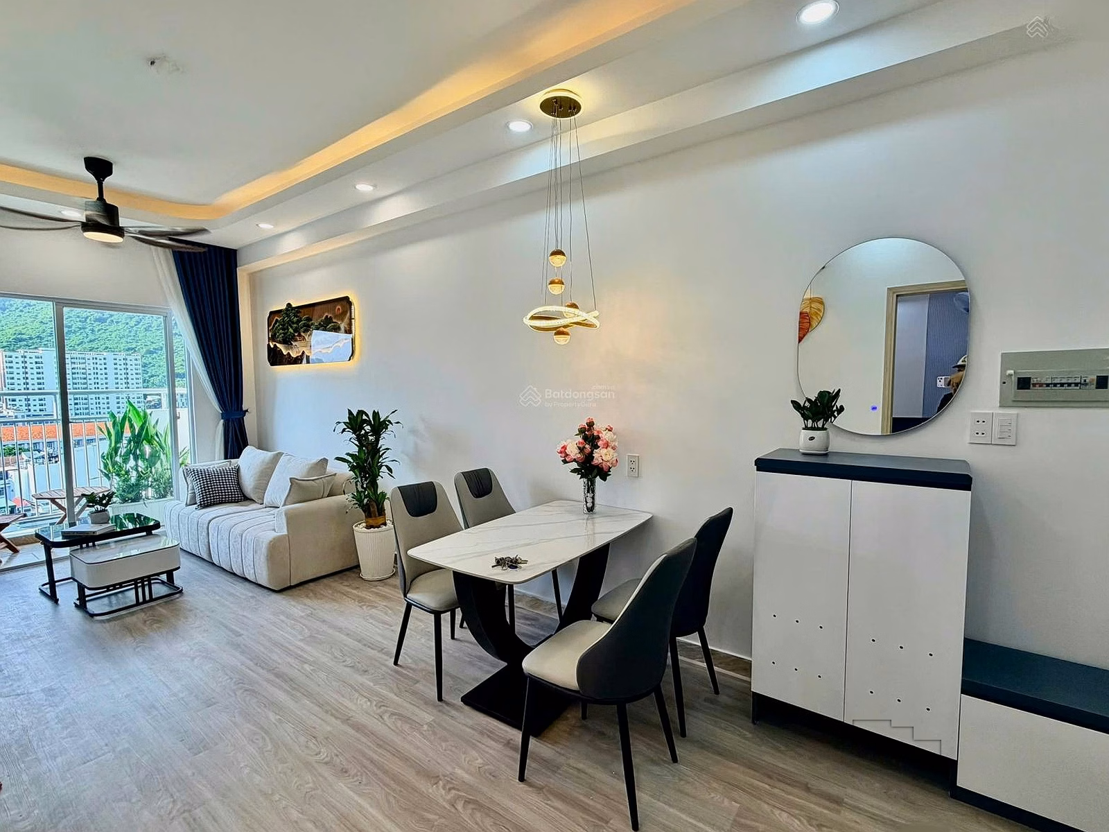 Selling 2 bedroom, 2 bathroom apartment in Vinh Hoa, Nha Trang, 2.35 billion, 55.3m2, beautiful packaging, super bargain price