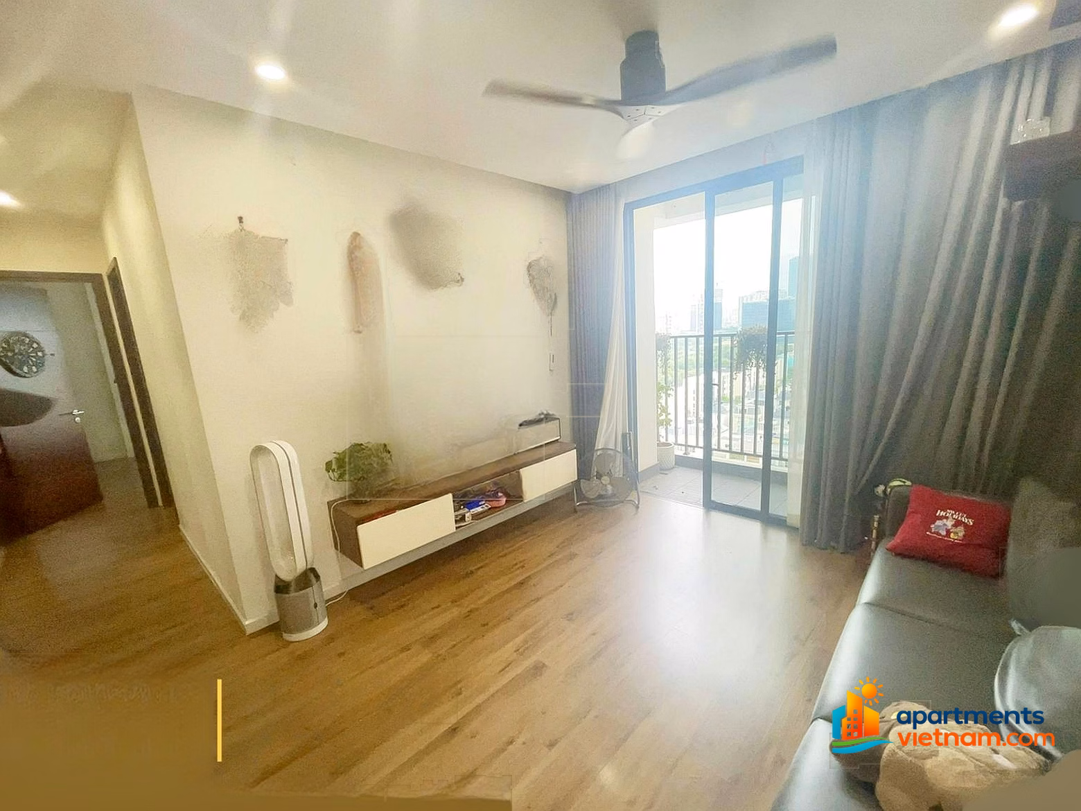 16 million/month Apartment for rent with 2 bedrooms, 2 bathrooms, 88m2, airy southern balcony. Full beautiful interior***