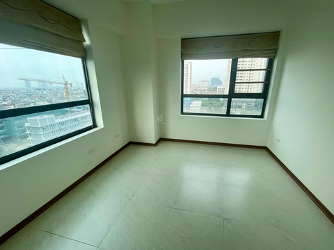 Good price! 3-bedroom apartment for rent in Ngoai Giao Doan Urban Area, 100m2, basic price 14 million/month. Contact: 0911 717 ***
