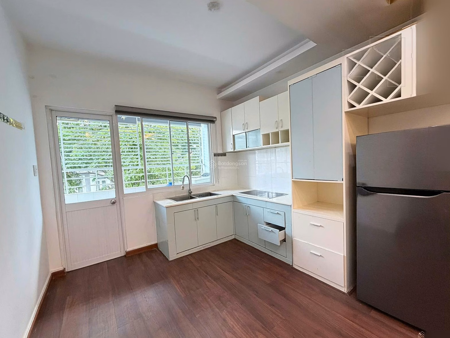 Apartment for sale CT7 Vinh Diem Trung 2nd floor, 63m², 2 bedrooms, fully furnished, price 2.38 billion